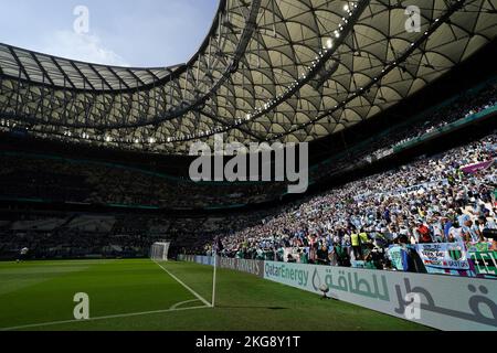 Lusail, Katar. 22.. November 2022. Lusail-Stadion LUSAIL, KATAR - 22. NOVEMBER: Eine allgemeine Ansicht des Stadions zur FIFA Fußball-Weltmeisterschaft 2022 in Katar, Gruppe C zwischen Argentinien und Saudi-Arabien, am 22. November 2022 im Lusail-Stadion in Lusail, Katar. (Foto von Florencia Tan Jun/PxImages) (Florencia Tan Jun/SPP) Quelle: SPP Sport Press Foto. /Alamy Live News Stockfoto