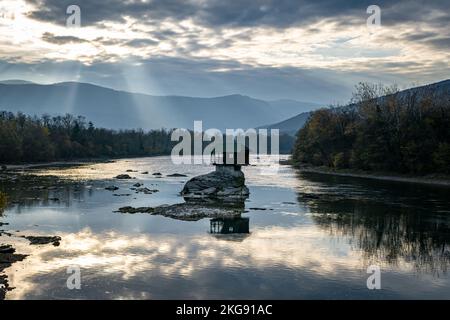 Drina River House in Bajina Basta Stockfoto