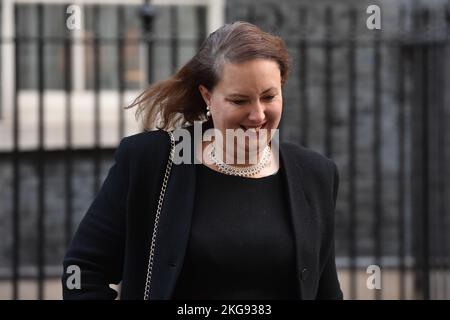 London, England, Großbritannien. 22.. November 2022. VICTORIA PRENTIS, Generalanwältin, bei einer Kabinettssitzung in der Downing Street, London. (Bild: © Thomas Krych/ZUMA Press Wire) Stockfoto