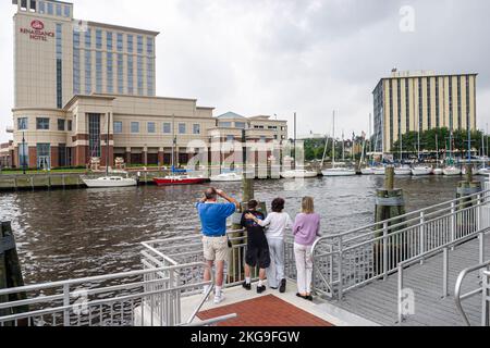 Portsmouth Virginia, Kolonialgeschichte, Elizabeth River Water, North Landing, Renaissance, Hotel Hotels Unterkunft Inn Motel Motels, Besucher reisen t Stockfoto