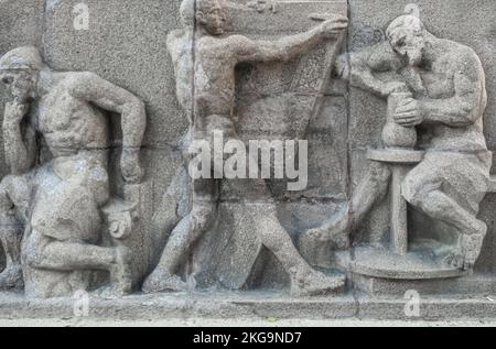 Guvenpark-Denkmal von C. Holzmeister, Franz Wirt, Triberer, Anton Hanak und Joseph Thorak auf dem KIZILAY-Platz in Ankara, Türkei Stockfoto