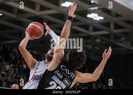 Italienische Basketballmeisterschaft A1 - Dolomiti Energia Trentino vs. Virtus Segafredo Bologna. 20.. November 2022, Trient, Italien Stockfoto