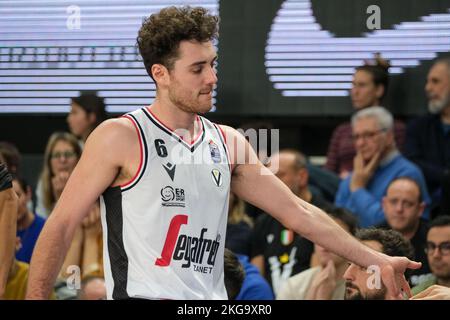 Italienische Basketballmeisterschaft A1 - Dolomiti Energia Trentino vs. Virtus Segafredo Bologna. 20.. November 2022, Trient, Italien Stockfoto