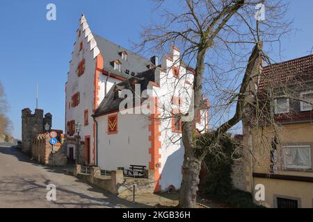 Das Huttenschloss wurde 1536 in Bad Soden-Salmünster in der Spessart, Hessen, Deutschland, Europa, erbaut Stockfoto