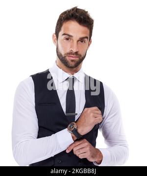 Er ist voller Charme und Charisma. Das lange Porträt eines gut gekleideten jungen Mannes vor weißem Hintergrund. Stockfoto