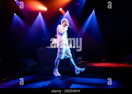 Kopenhagen, Dänemark. 22.. November 2022. Der britische Rapper ArrDee führt ein Live-Konzert im Pumpehuset in Kopenhagen auf. (Foto: Gonzales Photo/Alamy Live News Stockfoto