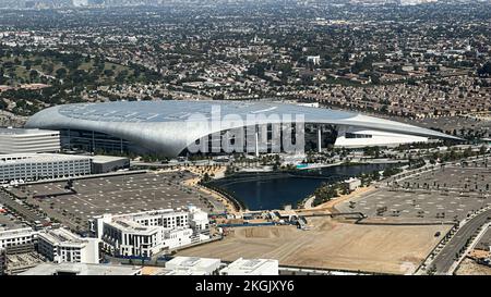 Das Los Angeles SoFi Stadium ist eines von 16 Stadien, von denen 11 in den USA liegen und die für die FIFA Weltmeisterschaft 2026 ausgewählt wurden. Stockfoto