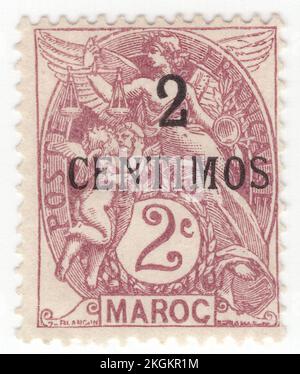 FRANZÖSISCH-MAROKKO - 1908: Eine violett-braune Briefmarke von 2 Centimus auf 2 Centimes, die die alte Göttin als Allegorie "Freiheit, Gleichheit, Brüderlichkeit" darstellt. Französische Standardausgabe "Blanc", entworfen von Paul-Joseph Blanc. Capital — Rabat. Das französische Marokko war von 1912 bis 1956 ein französisches Protektorat, als es zusammen mit den spanischen und tangischen Zonen Marokkos das unabhängige Land Marokko wurde. In der internationalen Zone Tanger im Norden Marokkos wurden Briefmarken mit der Aufschrift „Tanger“ verwendet Stockfoto