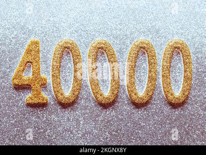 40K oder 40 000 Anhänger oder „Gefällt mir“-Dankeskarte mit goldenen, glitzernden Zahlen. Das Konzept der Social Media-Feier Stockfoto