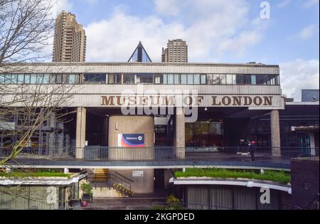 London, Großbritannien. 23.. November 2022 Außenansicht des Museum of London. Stockfoto