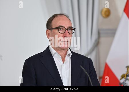 Wien, Österreich. 23. November 2022. Ministerrat im Bundeskanzleramt mit Gesundheitsminister Johannes Rauch (die Grünen) Stockfoto