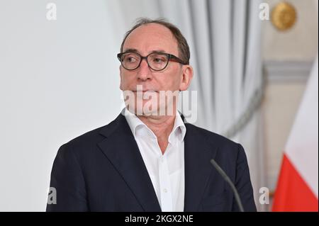 Wien, Österreich. 23. November 2022. Ministerrat im Bundeskanzleramt mit Gesundheitsminister Johannes Rauch (die Grünen) Stockfoto