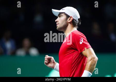 Malaga, Spanien. 23.. November 2022. Davis Cup von Rakuten Finals Spanien gegen Kroatien. Davis Cup Finals Tennisspiel zwischen Roberto Bautista (Spanien) und Borna Coric (Kroatien) in der Jose Maria Martin Carpena Arena, Malaga, 23. November 2022 900/Cordon Press Credit: CORDON PRESS/Alamy Live News Stockfoto