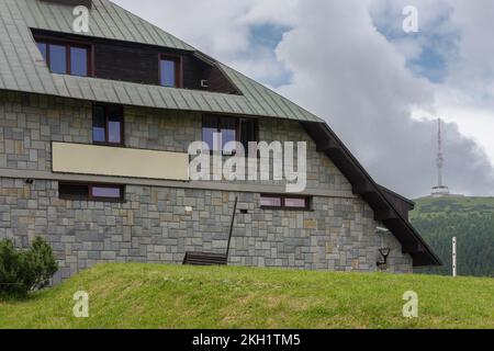 Berghotel Under Praded, der höchste Hügel der Jesenik-Berge, Tschechische republik. Stockfoto