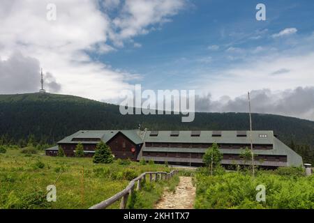 Berghotel Under Praded, der höchste Hügel der Jesenik-Berge, Tschechische republik. Stockfoto