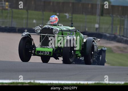 Michael Birch, Talbot AV105 Brooklands, der „Mad Jack“ für Vorkriegs-Sportwagen, ein 45-minütiges Rennen für legendäre Vorkriegs-Autos, viele aus den 20er Jahren Stockfoto