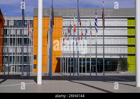 Europäisches Parlament, Konrad-Adenauer-Gebäude in der Rue Alcide De Gasperi im Europäischen Viertel (Luxemburg) auf dem Kirchberg-Plateau. Stockfoto