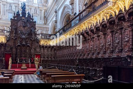 Chorstände in der Moschee-Kathedrale Cordoba, Andalusien, Spanien Stockfoto