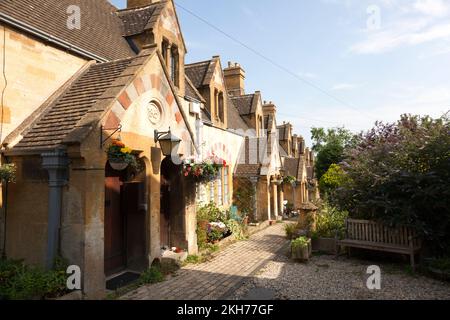 Chandos und Dents Almshäuser, Winchcombe, Glouchestershire Stockfoto