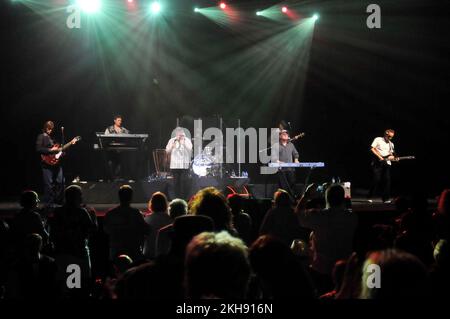 4. Oktober 2008 – Primm, Nevada, USA - Die Beach Boys treten am 4. Oktober 2008 im Buffalo Bill's Resort & Casino in Primm, Nevada, auf. (Kreditbild: © David Becker/ZUMA Press Wire) Stockfoto