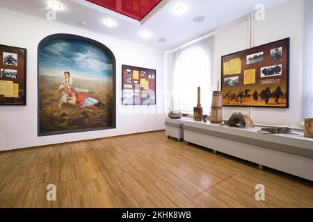 Eine Galerie, in der das Leben vor den Sowjets und vor der Unterdrückung vor Kasachen dargestellt wird. Im Museum für die Opfer der politischen Repression in Karlag, Kasak Stockfoto