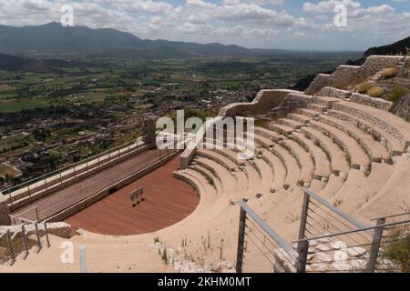 Archäologisches Theater Tempelkomplex von Pietravairano, Kampanien, Italien Stockfoto