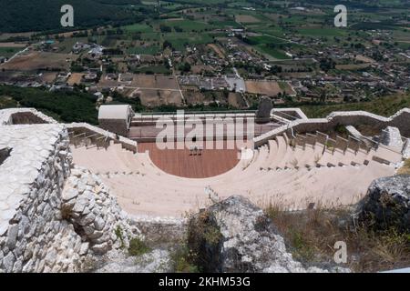 Archäologisches Theater Tempelkomplex von Pietravairano, Kampanien, Italien Stockfoto