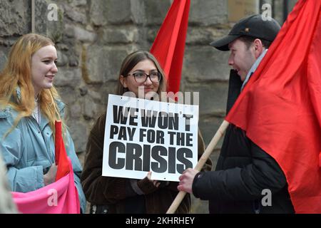 Edinburgh Scotland, Vereinigtes Königreich, 24. November 2022. UCU-Streikposten an der University of Edinburgh, Old Moray House an der Royal Mile. Live-Nachrichten von sst/alamy Stockfoto