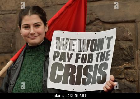 Edinburgh Scotland, Vereinigtes Königreich, 24. November 2022. UCU-Streikposten an der University of Edinburgh, Old Moray House an der Royal Mile. Live-Nachrichten von sst/alamy Stockfoto