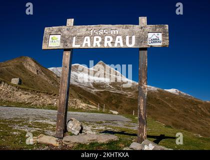 Selva de Irati en otoño, valle de Salazar, Puerto de Larrau junto a la frontera francesa, Navarra, España Stockfoto