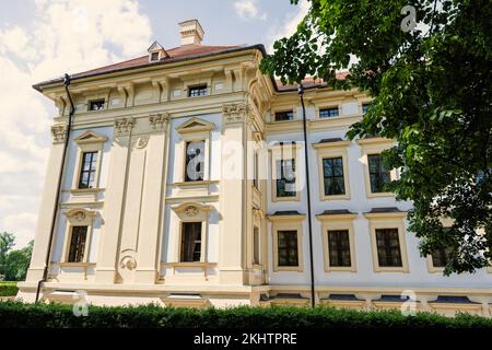 Die Burg Slavkov, auch bekannt als Burg Austerlitz, ist ein barocker Palast in Slavkov U Brna, Tschechische Republik Stockfoto