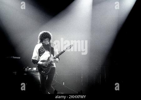 Königin tritt in den Groenoordhallen in Leiden Holland 1986 vbvanbree Fotografie auf Stockfoto