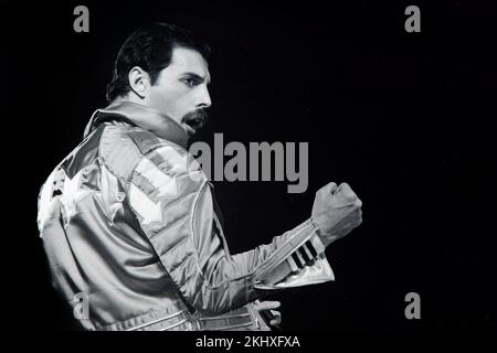 Königin tritt in den Groenoordhallen in Leiden Holland 1986 vbvanbree Fotografie auf Stockfoto