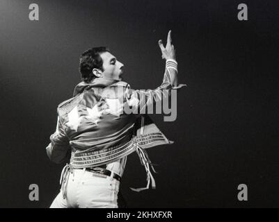 Königin tritt in den Groenoordhallen in Leiden Holland 1986 vbvanbree Fotografie auf Stockfoto