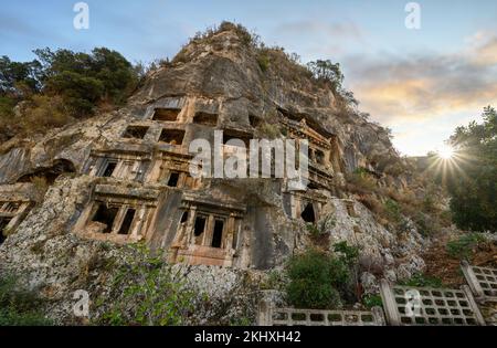 Amyntas Felsengräber im alten Telmessos in Lycia. Jetzt in der Stadt Fethiye, Türkei Stockfoto