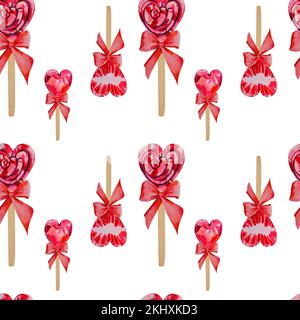 Ein Muster von Lollipops in Form von Herzen auf weißem Hintergrund. Rote Lutscher mit Schleifen. Aquarelldarstellung. valentinstag Stockfoto