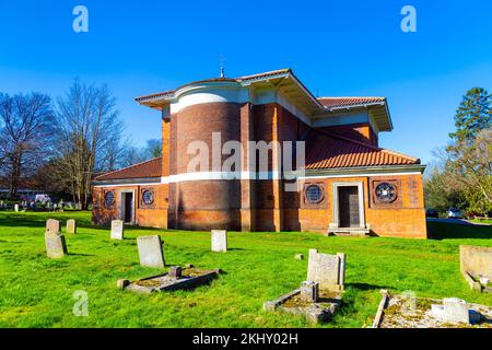 Rückseite der St. Martin's Church Edwin Lutyens im italienischen Stil, Knebworth, Hertfordshire, Großbritannien Stockfoto