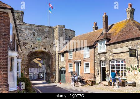 Rye East Sussex mittelalterlicher Landgate Arch East Cliff Rye Sussex England GB Europa Stockfoto