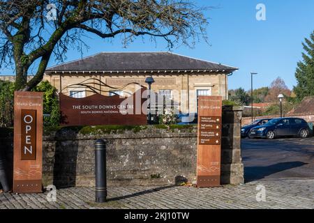 Das South Downs Centre, eine Touristenattraktion in Midhurst im Nationalpark, West Sussex, England, Großbritannien Stockfoto