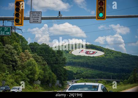 LU (Liberty University) Monogramm auf Liberty Mountain in Lynchburg, Virginia, USA Stockfoto