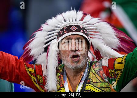 DOHA, KATAR - NOVEMBER 24: Ein Fan Portugals vor dem Spiel der Gruppe H - FIFA-Weltmeisterschaft Katar 2022 zwischen Portugal und Ghana im Stadium 974 am 24. November 2022 in Doha, Katar (Foto von Pablo Morano/BSR-Agentur) Kredit: BSR-Agentur/Alamy Live News Kredit: BSR Agency/Alamy Live News Stockfoto