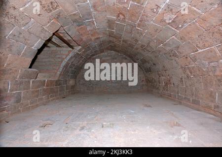 Töpferofen im alten Grazia-Ofen (16.. Jahrhundert), Dorf Deruta, Perugia, Umbrien, Italien Stockfoto