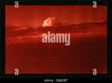 Projekt 21 - Operation Ivy (Enewetak/Bikini) Detonation. Mike Cloud, Luftaufnahme. Fotografien von atmosphärischen Nuklearversuchen auf Pacific Island und Nevada Testgelände. Stockfoto