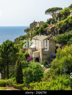 Das wunderschöne Dorf Nonza an einem Sommernachmittag in Corse, Frankreich. Stockfoto