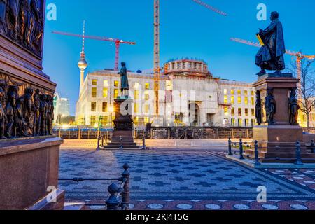 Skulpturen am Schinkelplatz, Berlin Stockfoto