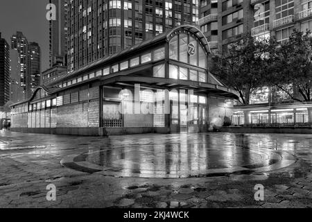 Die U-Bahn-Station 72. Street befindet sich an der Kreuzung von Broadway und 72. Street, New York City, New York. Stockfoto