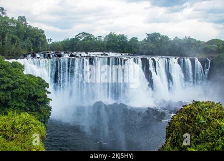 Lumangwe Falls am Kalungwishi River im Norden Sambias Stockfoto