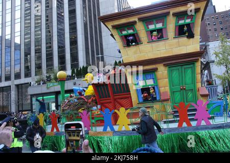 New York, New York, USA. 24.. November 2022. 96. Macy's Thanksgiving Day Parade am 24. November 2022 in New York City. Kredit: Rw/Media Punch/Alamy Live News Stockfoto