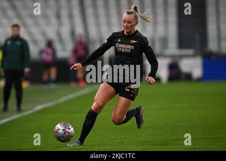 Stina Blackstenius (Arsenal Women) beim Spiel der UEFA Women Champions League 2022 2023 zwischen Juventus Women 1-1 Arsenal Women im Allianz Stadium am 24. November 2022 in Torino, Italien. Kredit: Maurizio Borsari/AFLO/Alamy Live News Stockfoto