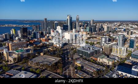 Luftaufnahme der Innenstadt von Perth, WA, Australien Stockfoto